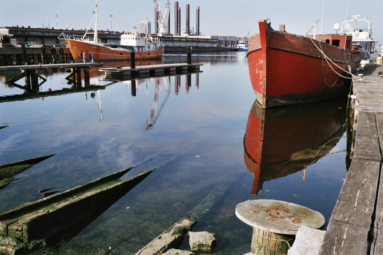 Yvon  Lambert - Dans le port, 2018